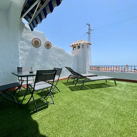 Shr066 In With Pool Nerja